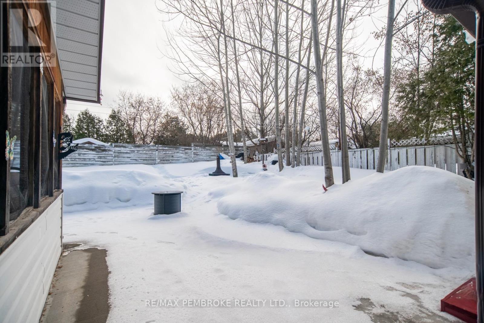 61 Doran Road, Petawawa, Ontario  K8H 1R3 - Photo 33 - X12810126