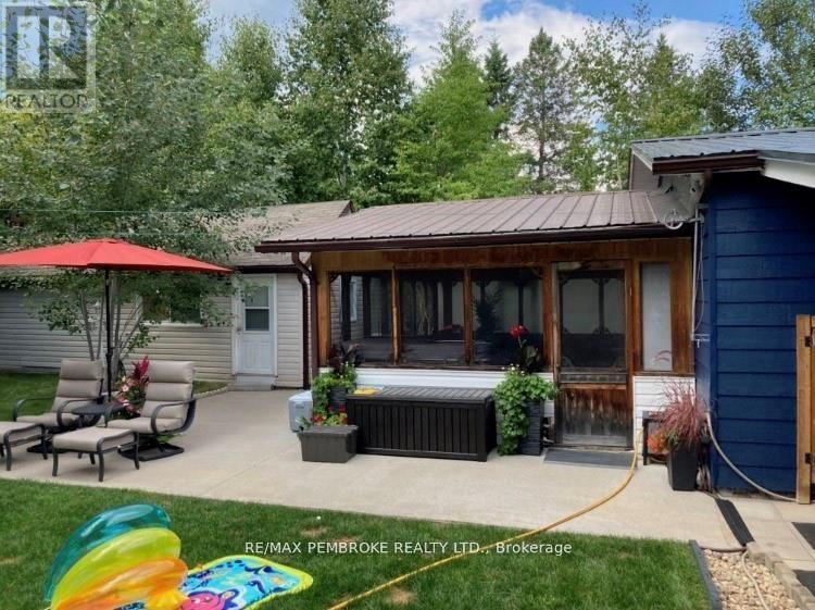 61 Doran Road, Petawawa, Ontario  K8H 1R3 - Photo 36 - X12810126