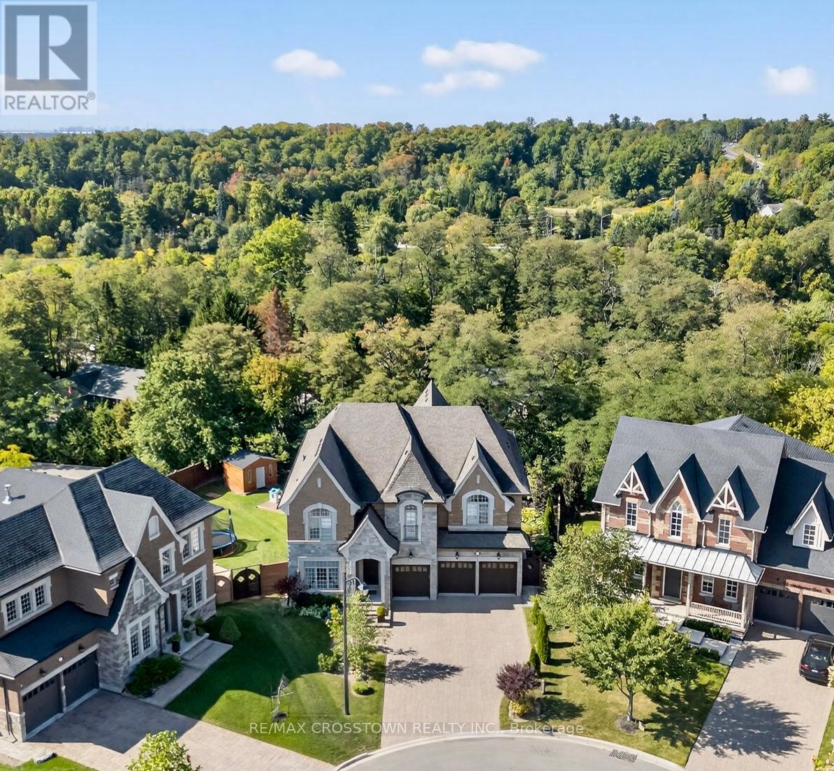 10 Annsleywood Court, Vaughan, Ontario  L4H 4G6 - Photo 2 - N12810118