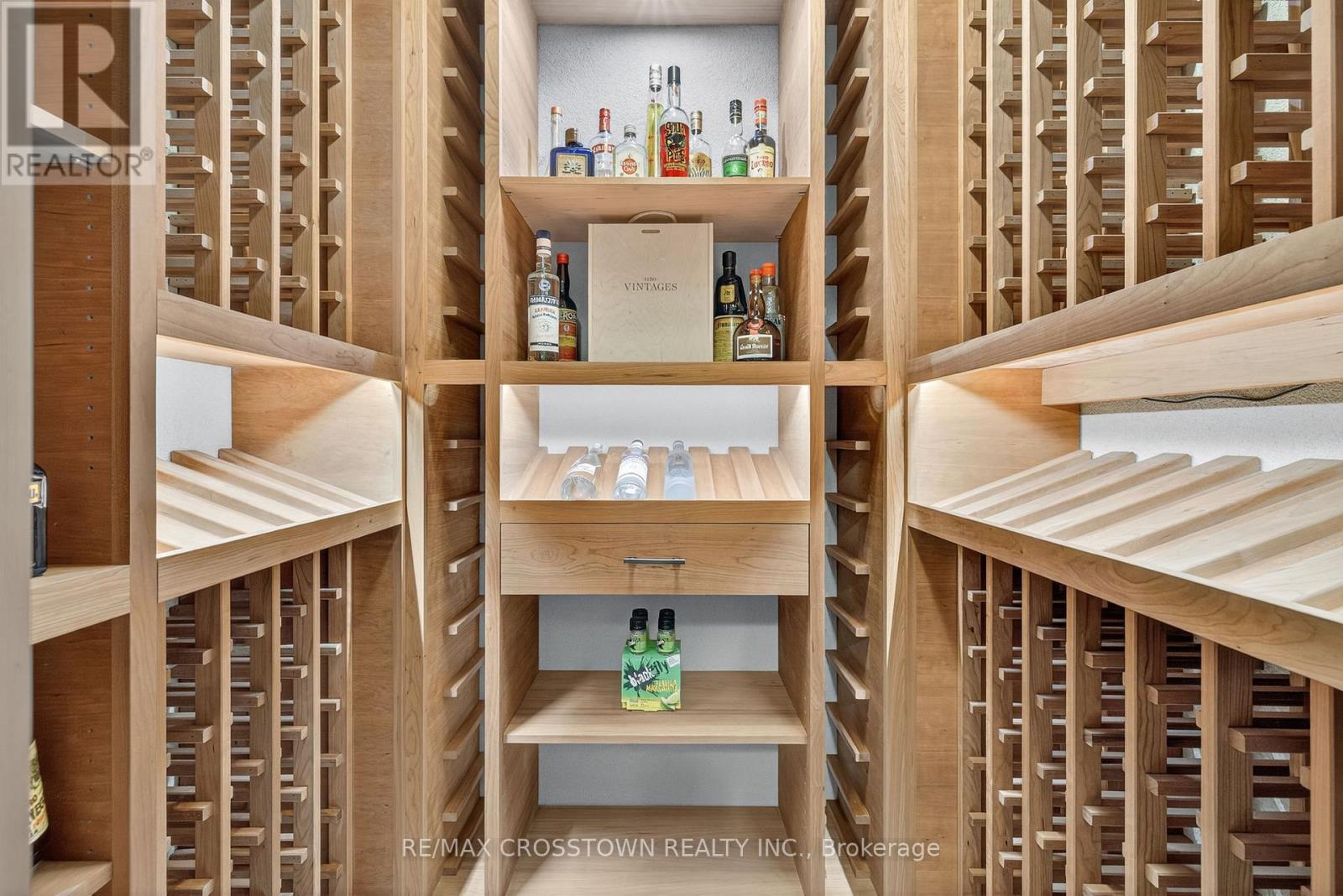 10 Annsleywood Court, Vaughan, Ontario  L4H 4G6 - Photo 39 - N12810118