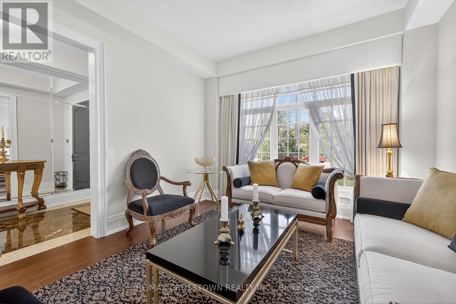 10 Annsleywood Court, Vaughan, Ontario  L4H 4G6 - Photo 7 - N12810118