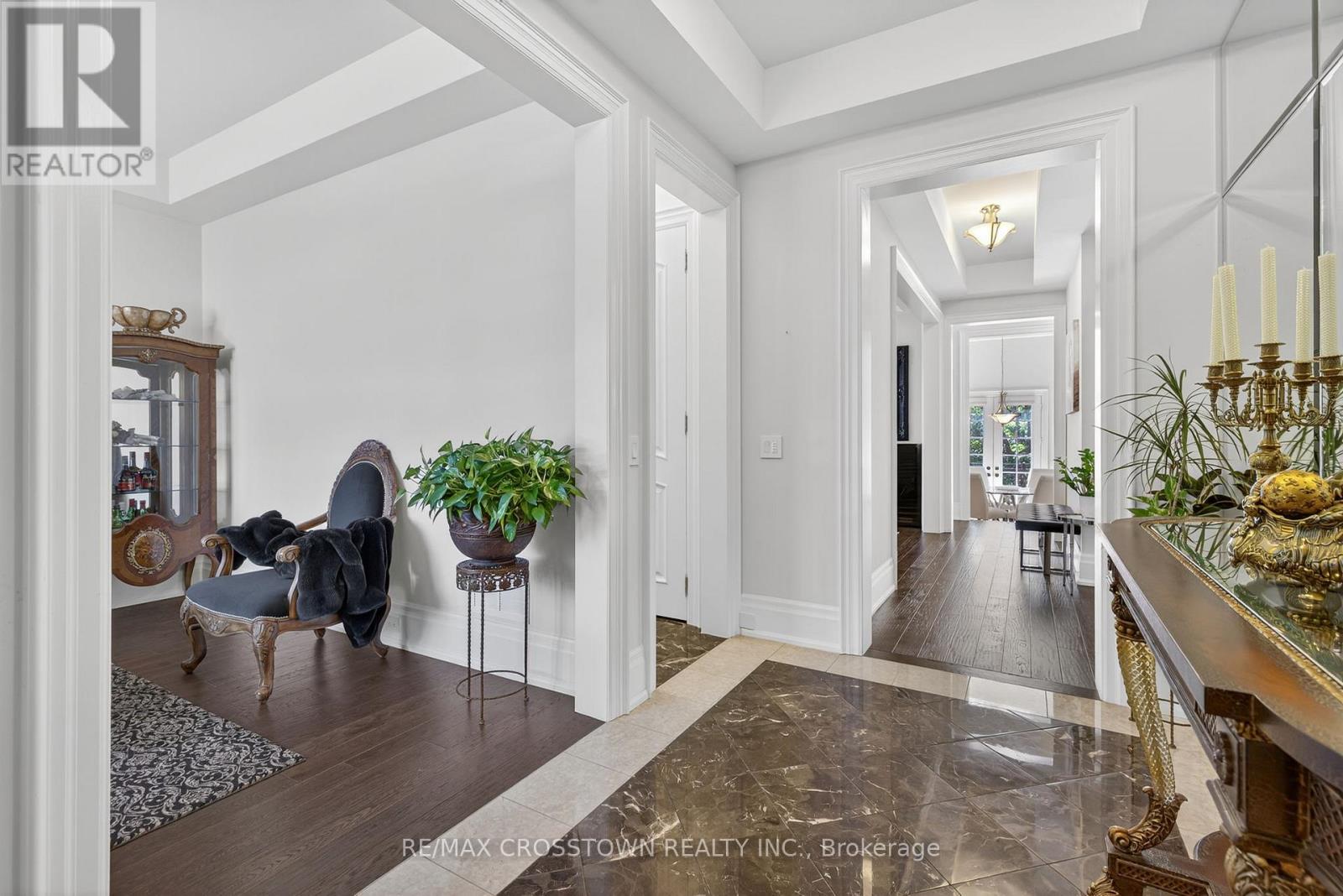 10 Annsleywood Court, Vaughan, Ontario  L4H 4G6 - Photo 8 - N12810118