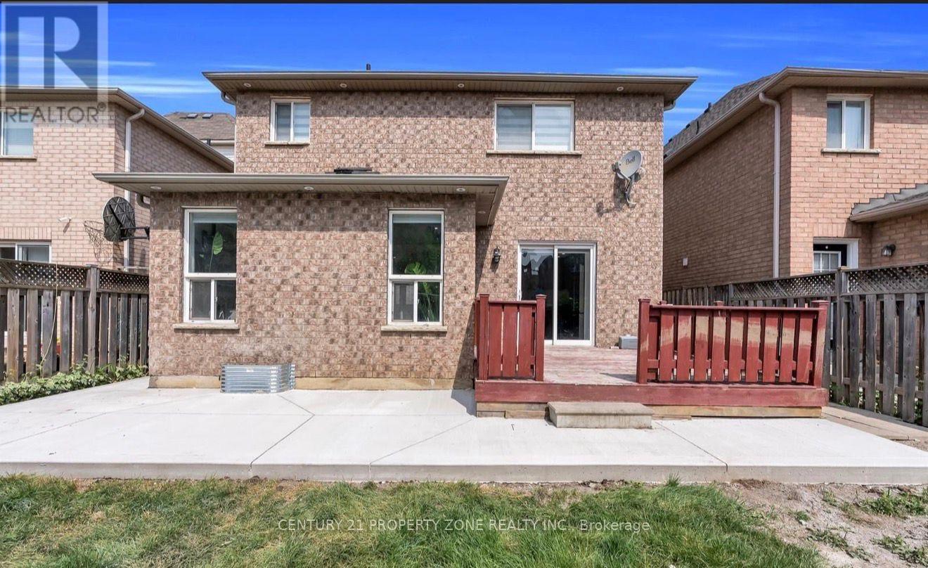 91 Buick Boulevard, Brampton, Ontario  L7A 3B7 - Photo 2 - W12810110