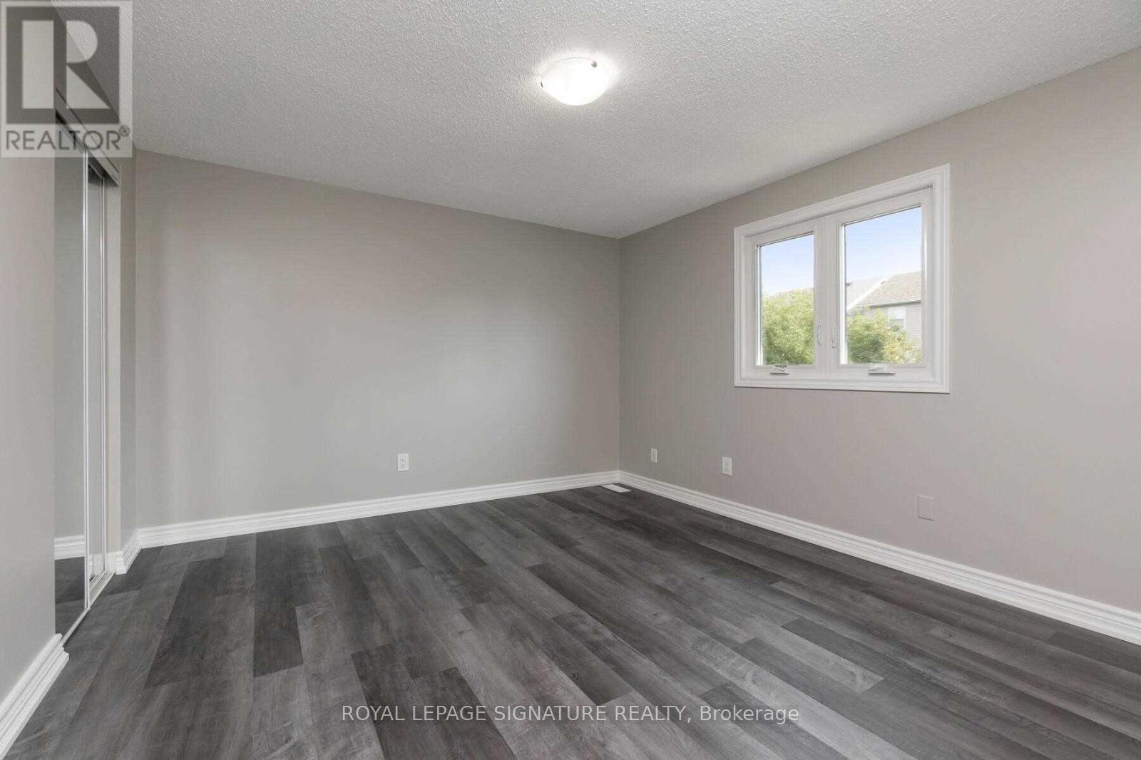 64 Danville Avenue, Halton Hills, Ontario  L7J 2W2 - Photo 5 - W12810112