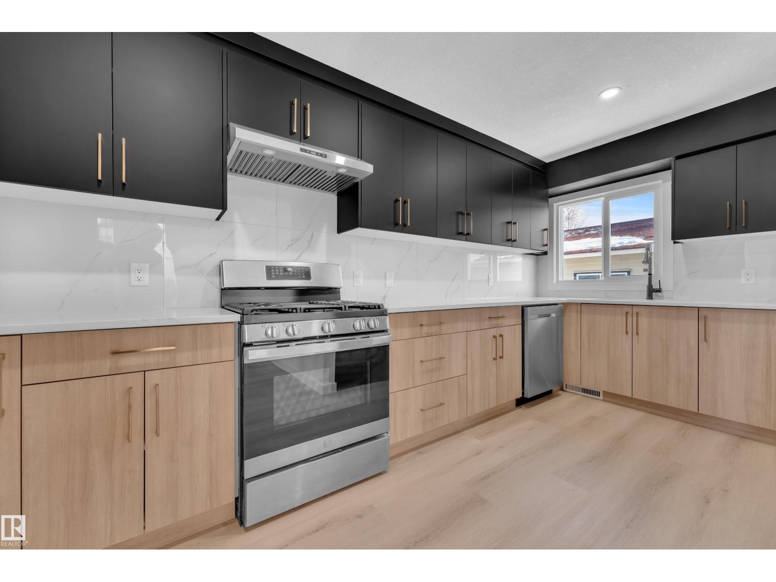 1755 37 St Nw, Edmonton, Alberta  T6L 2P6 - Photo 8 - E4470672