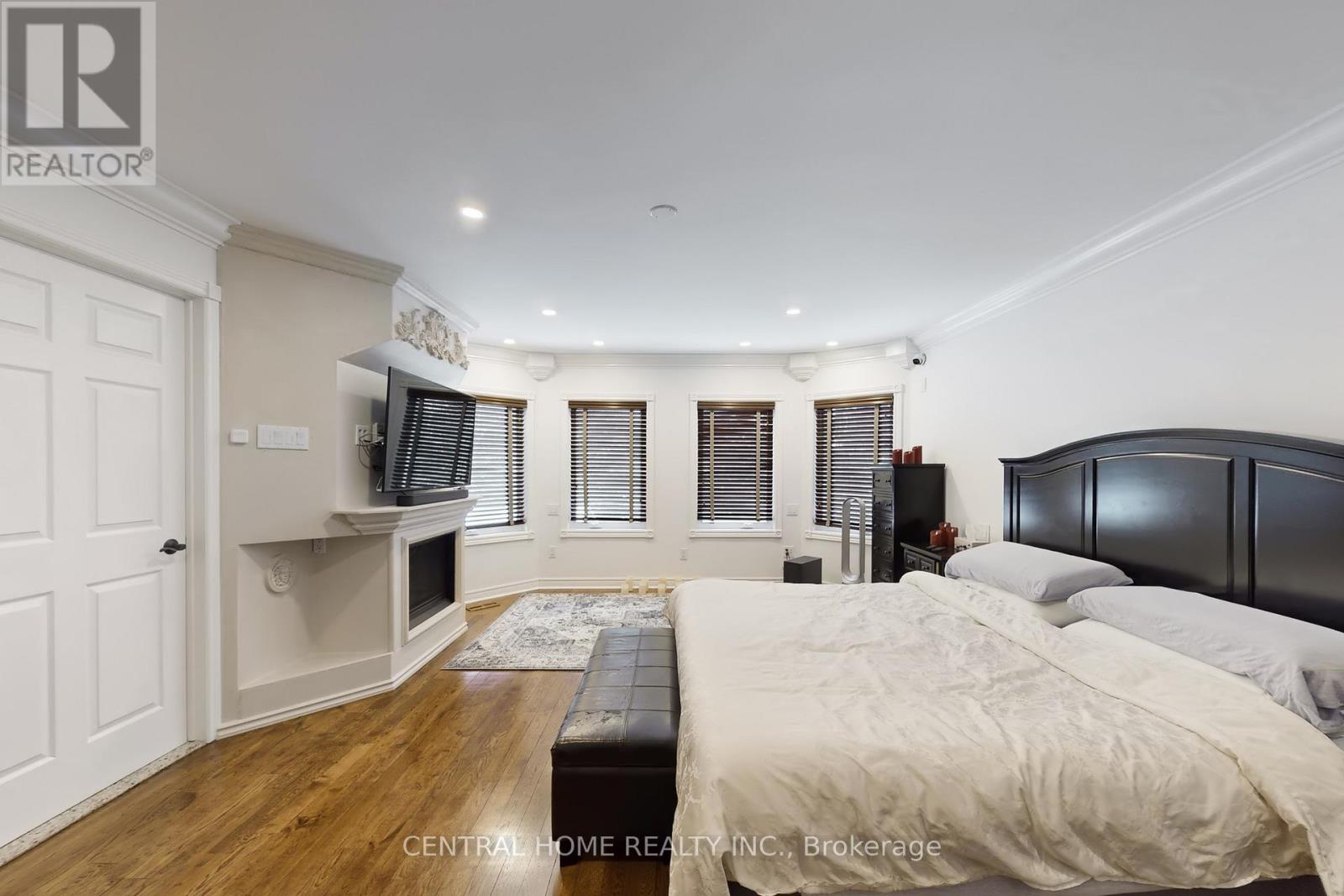 28 Theobald's Circle, Richmond Hill, Ontario  L4C 9C6 - Photo 20 - N12809002