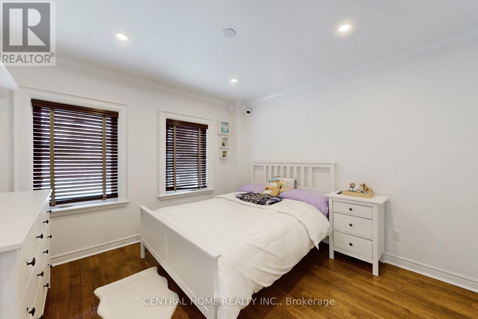 28 Theobald's Circle, Richmond Hill, Ontario  L4C 9C6 - Photo 27 - N12809002