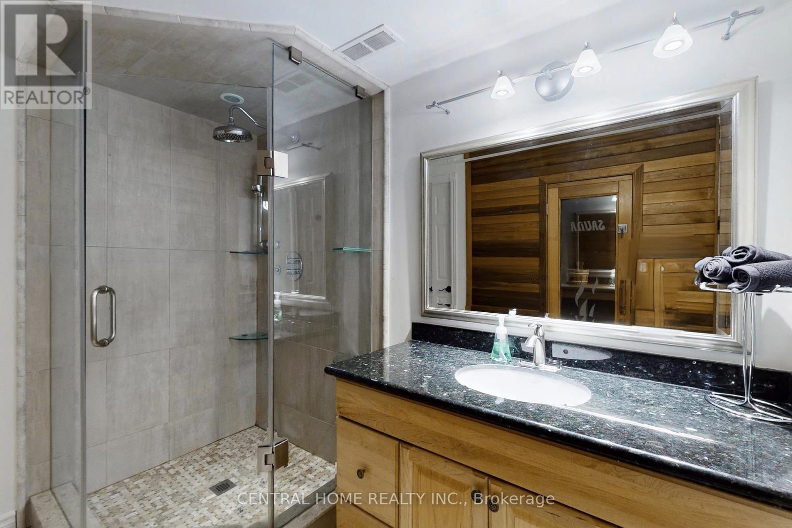 28 Theobald's Circle, Richmond Hill, Ontario  L4C 9C6 - Photo 42 - N12809002