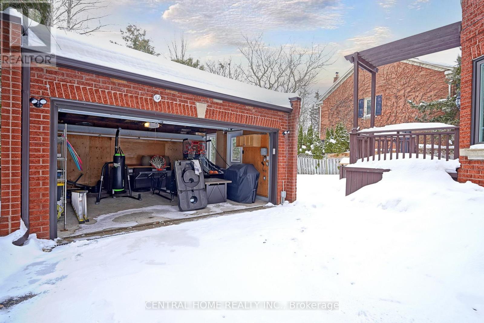 28 Theobald's Circle, Richmond Hill, Ontario  L4C 9C6 - Photo 46 - N12809002