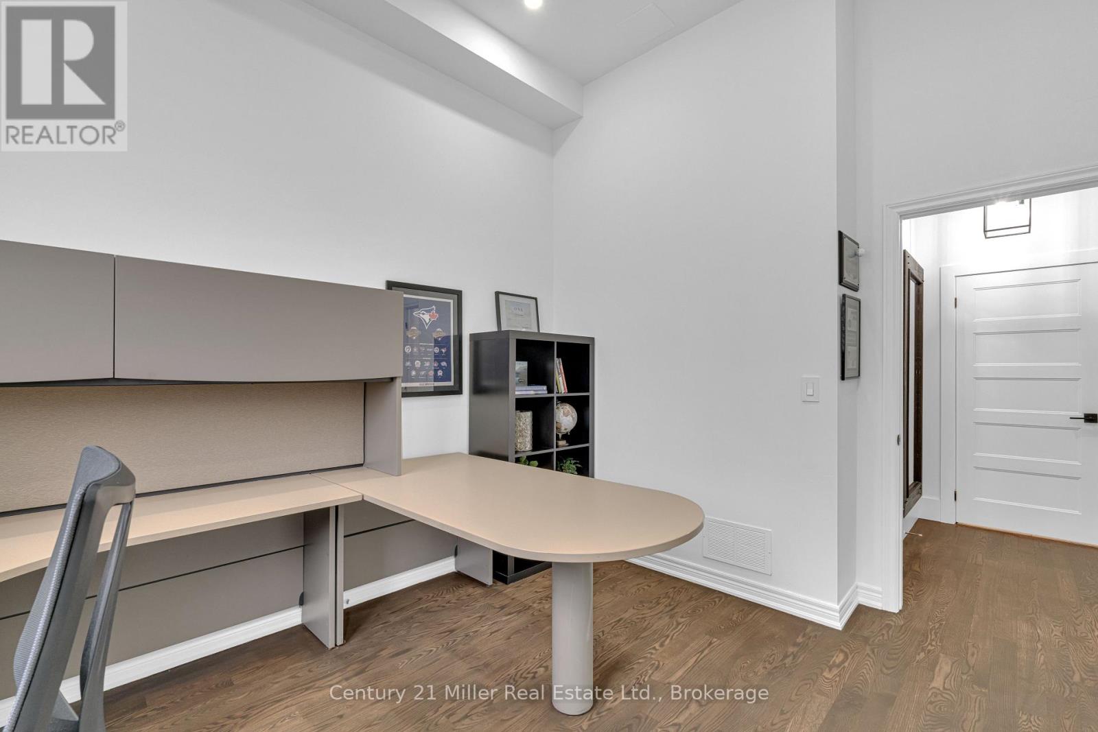 2099 Helmsley Avenue, Oakville, Ontario  L6M 4R5 - Photo 19 - W12810144