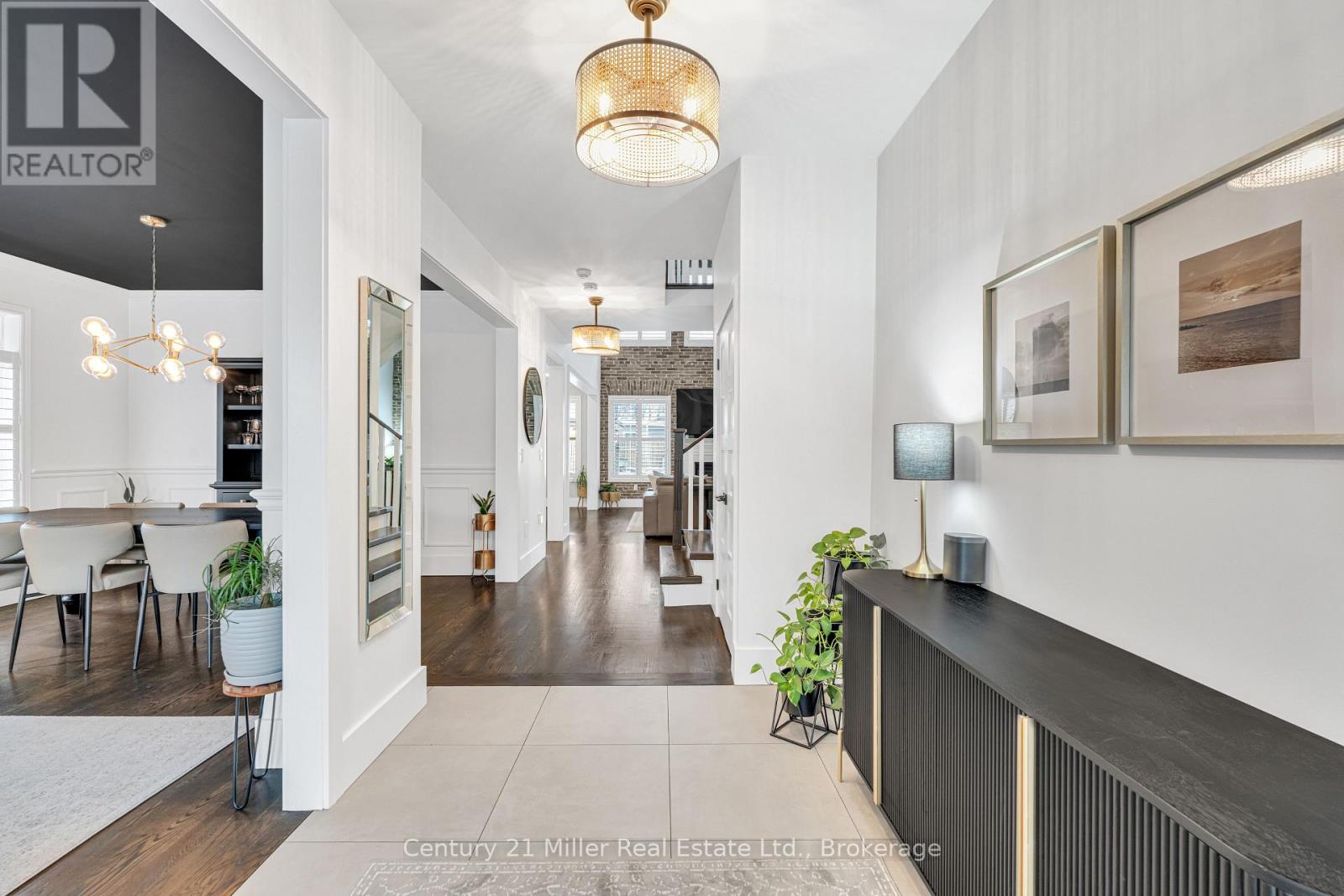 2099 Helmsley Avenue, Oakville, Ontario  L6M 4R5 - Photo 3 - W12810144