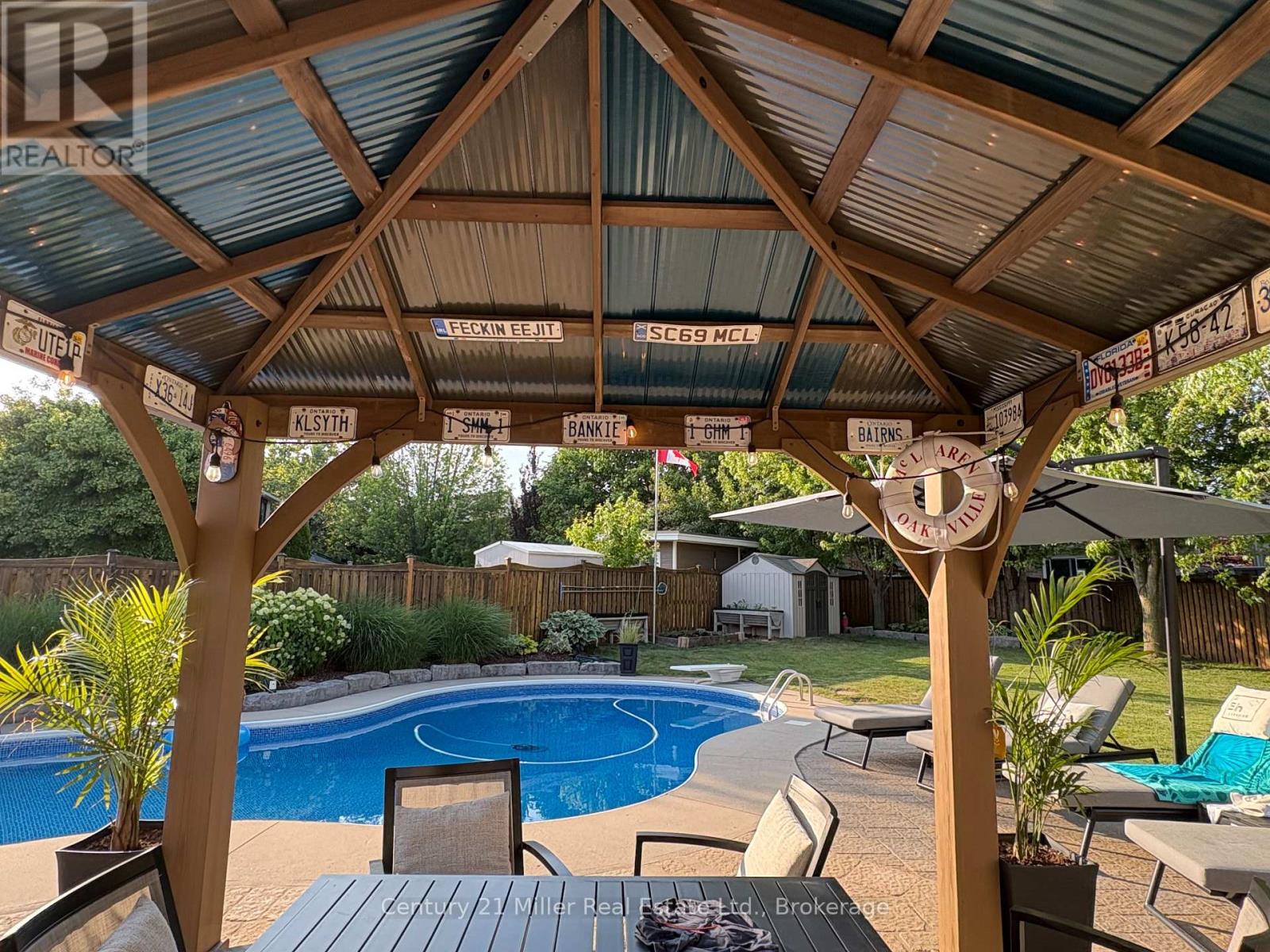 2099 Helmsley Avenue, Oakville, Ontario  L6M 4R5 - Photo 44 - W12810144