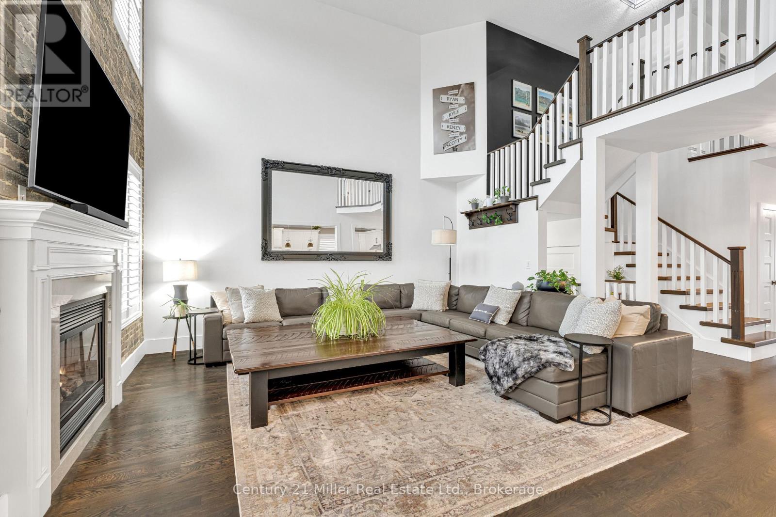 2099 Helmsley Avenue, Oakville, Ontario  L6M 4R5 - Photo 6 - W12810144