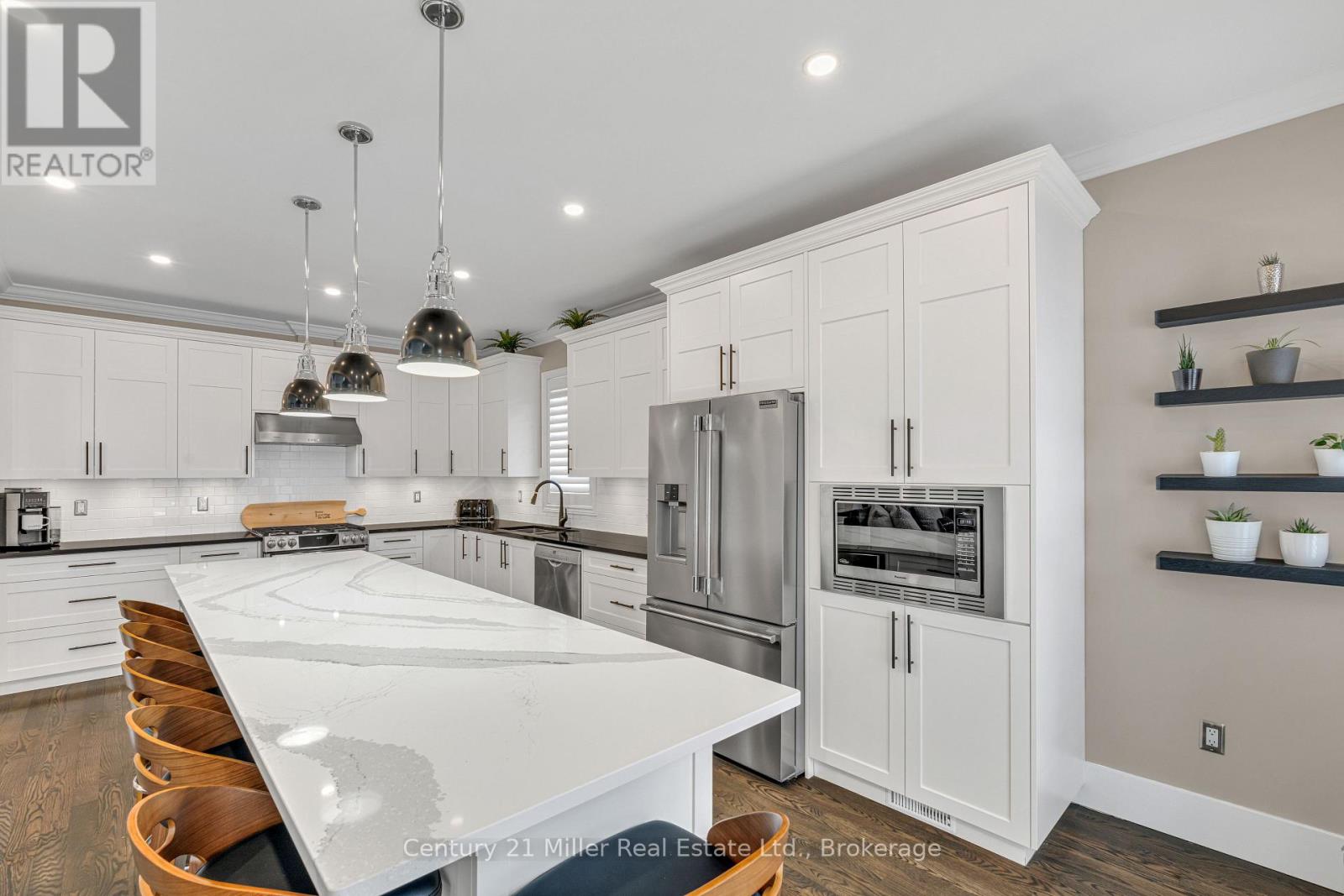 2099 Helmsley Avenue, Oakville, Ontario  L6M 4R5 - Photo 9 - W12810144