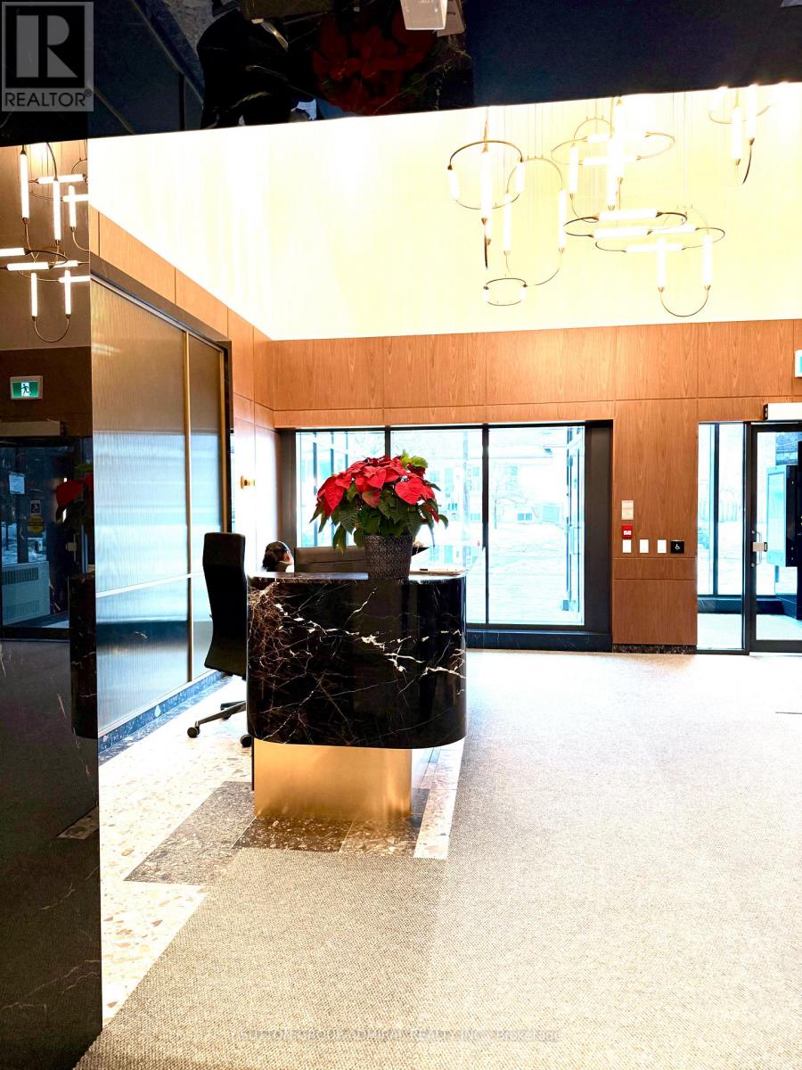 1001 - 6 Greenbriar Road, Toronto, Ontario  M2K 0H6 - Photo 34 - C12810082