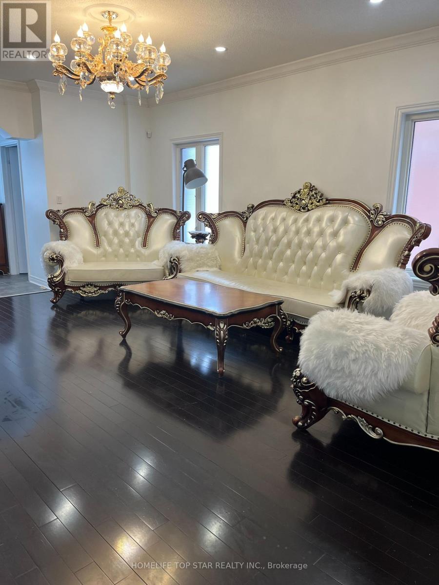 6 Maybole Road, Markham, Ontario  L6E 1Y7 - Photo 2 - N12779636