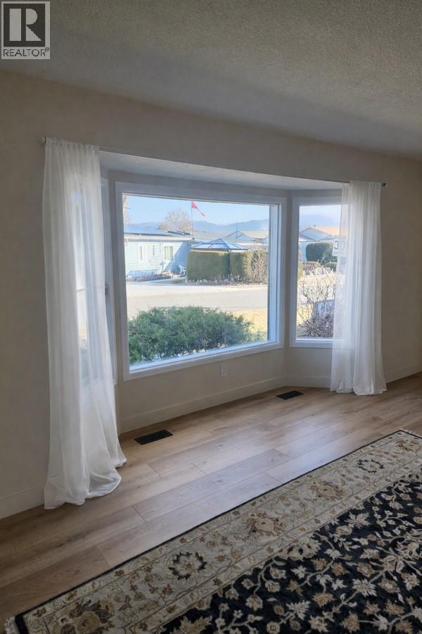 1255 Raymer Avenue Unit# 202 Kelowna Photo 12 1255 Raymer Avenue Unit# 202 Kelowna Photo 12