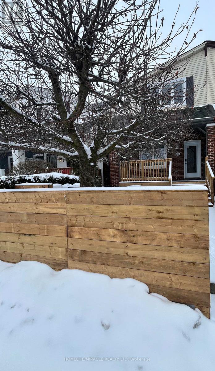 12 THYRA AVENUE, Toronto, Ontario