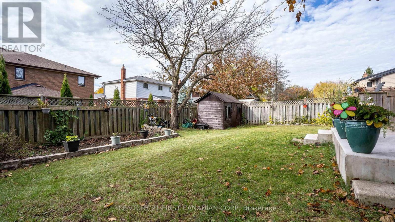 35 Hummingbird Crescent, London South, Ontario  N6J 4M3 - Photo 43 - X12647612