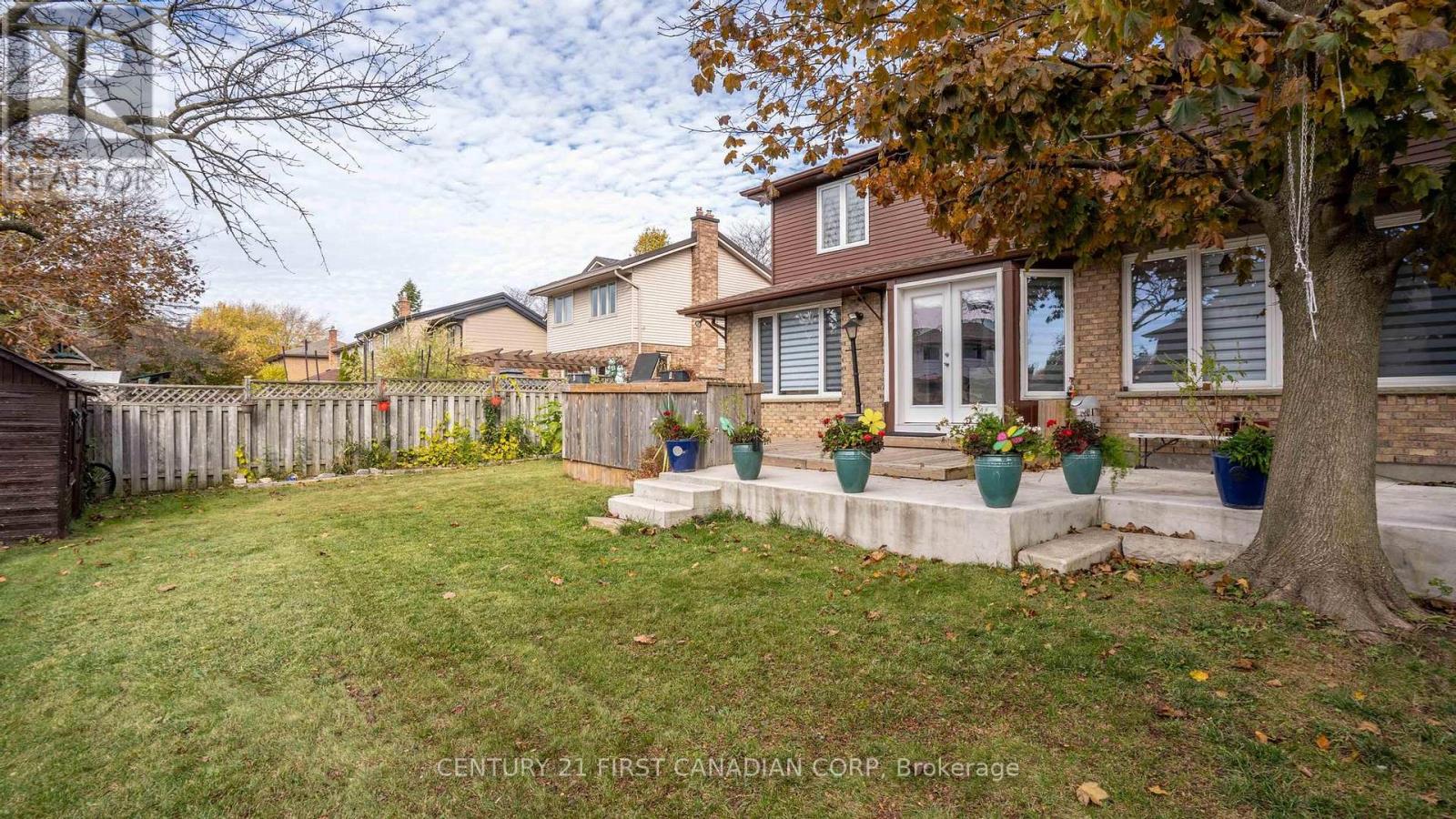 35 Hummingbird Crescent, London South, Ontario  N6J 4M3 - Photo 42 - X12647612