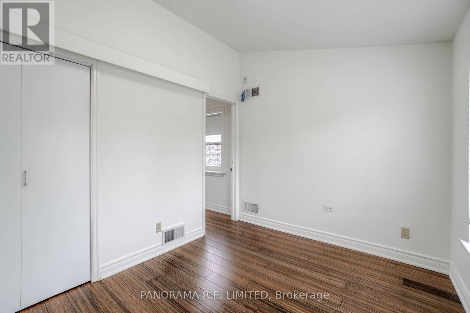 395 Burnhamthorpe Road, Toronto, Ontario  M9B 2A7 - Photo 24 - W12810134