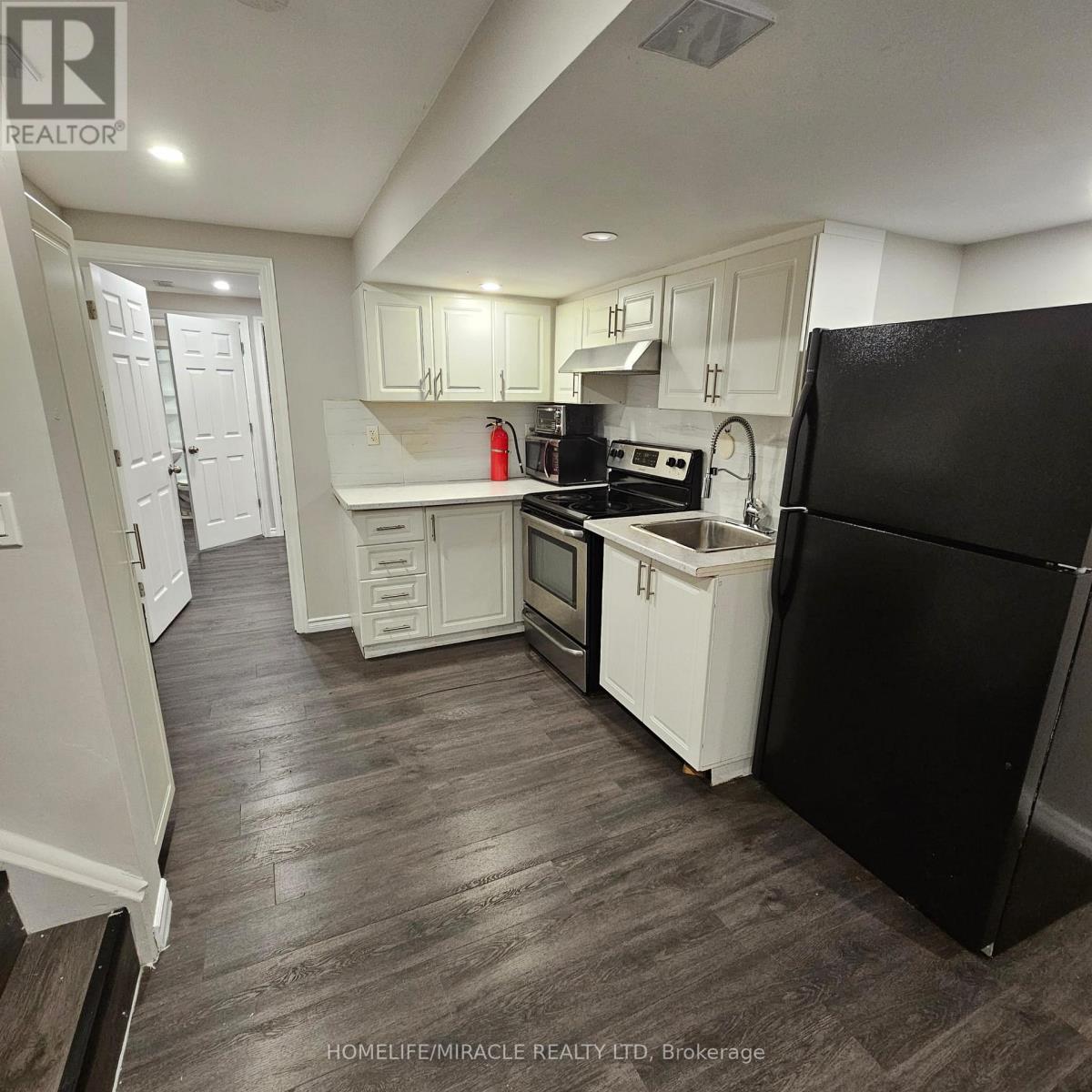 Basement - 903 Mckay Crescent, Milton, Ontario  L9T 6L4 - Photo 4 - W12810154