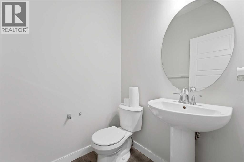 30 Belmont Crescent Sw, Calgary, Alberta  T2X 4N5 - Photo 4 - A2286732