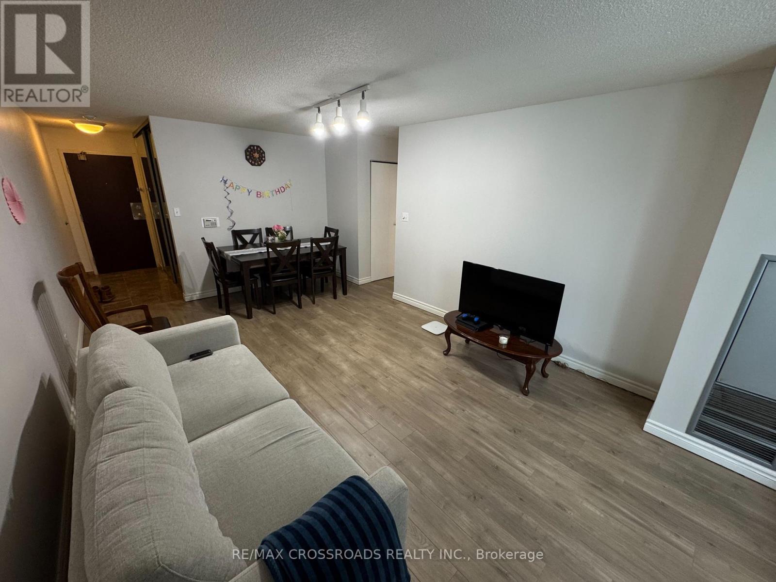 104 - 5785 Yonge Street, Toronto, Ontario  M2N 4J2 - Photo 5 - C12807928