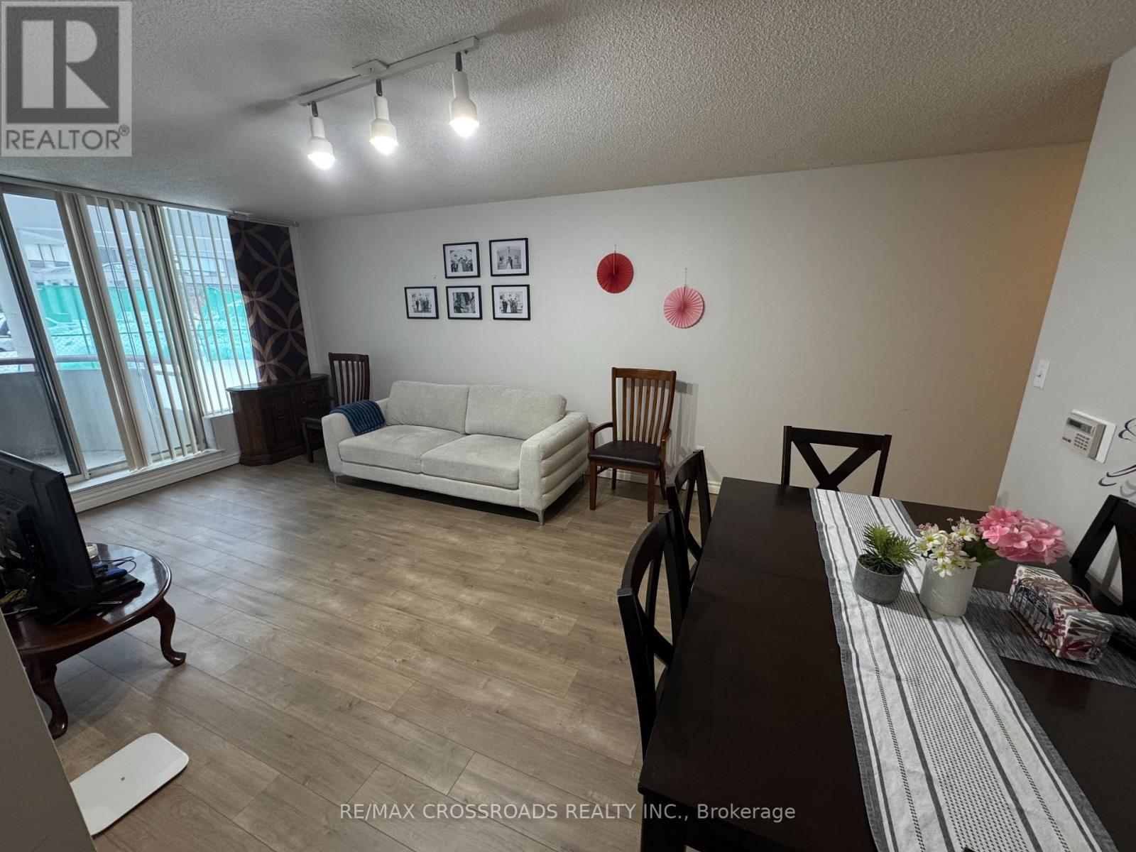 104 - 5785 Yonge Street, Toronto, Ontario  M2N 4J2 - Photo 3 - C12807928