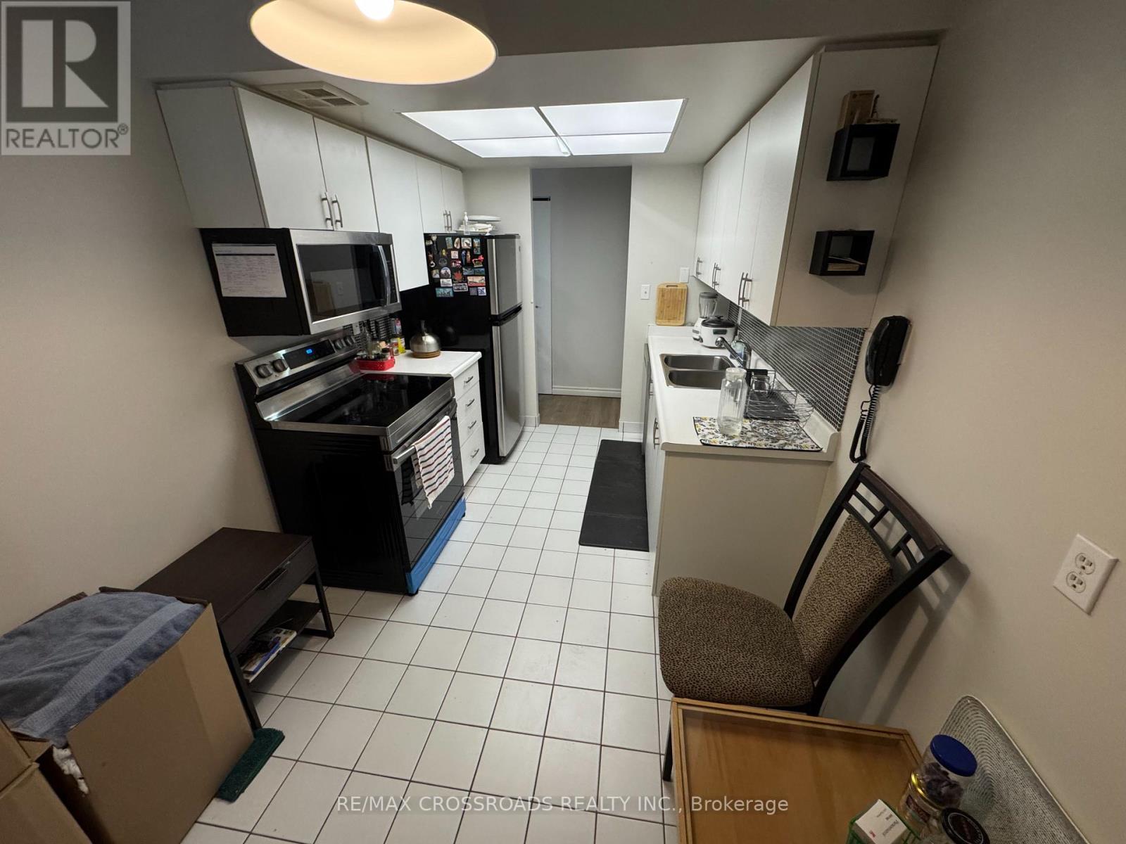 104 - 5785 Yonge Street, Toronto, Ontario  M2N 4J2 - Photo 8 - C12807928