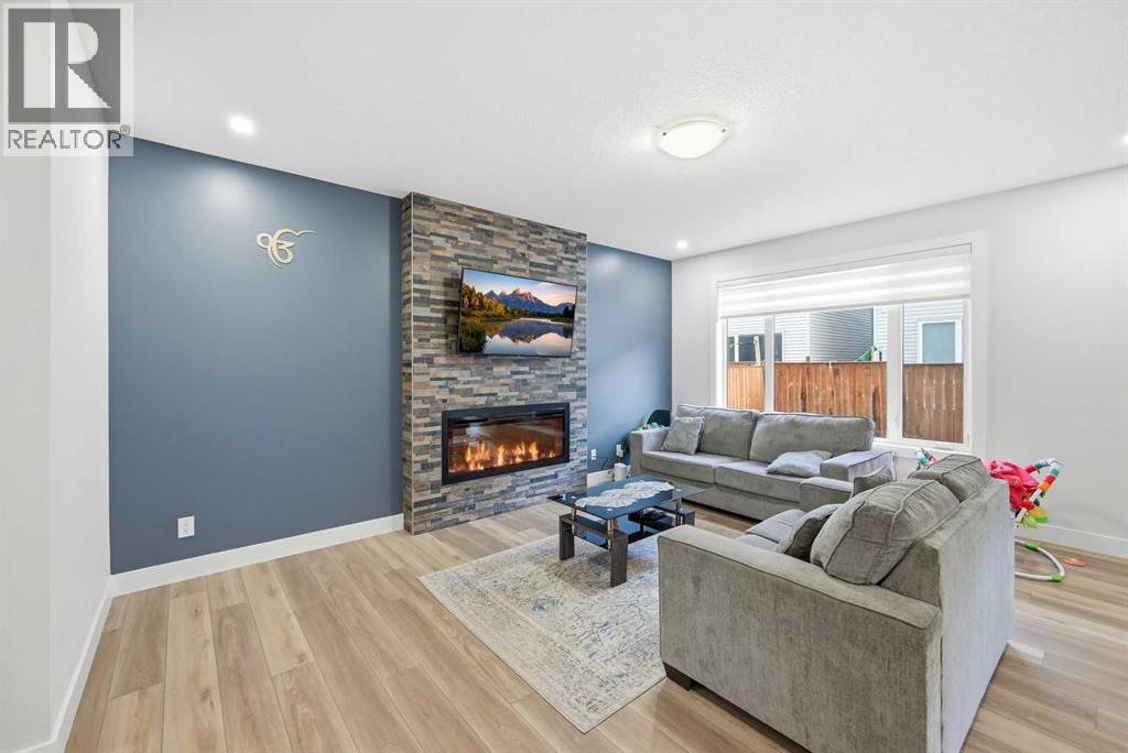 228 Carringham Road, Calgary, Alberta  T3J 1V4 - Photo 9 - A2285875