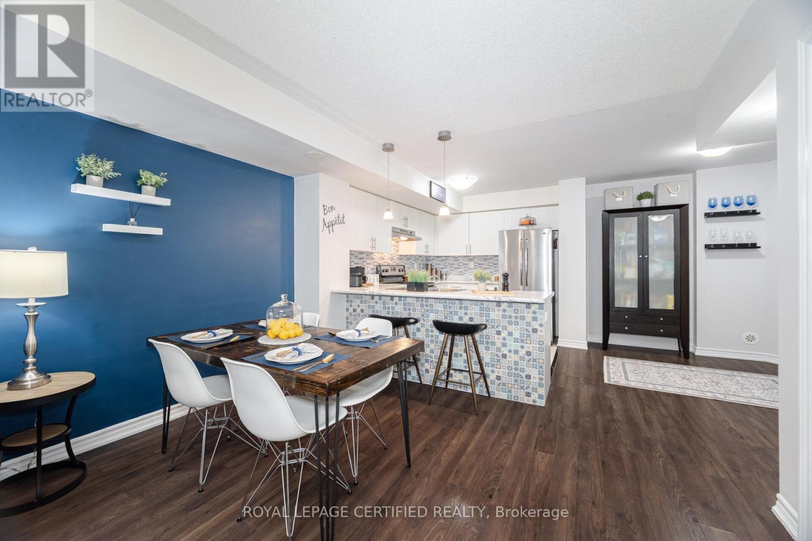 43-01 - 2420 Baronwood Drive, Oakville, Ontario  L6M 0X6 - Photo 10 - W12793060