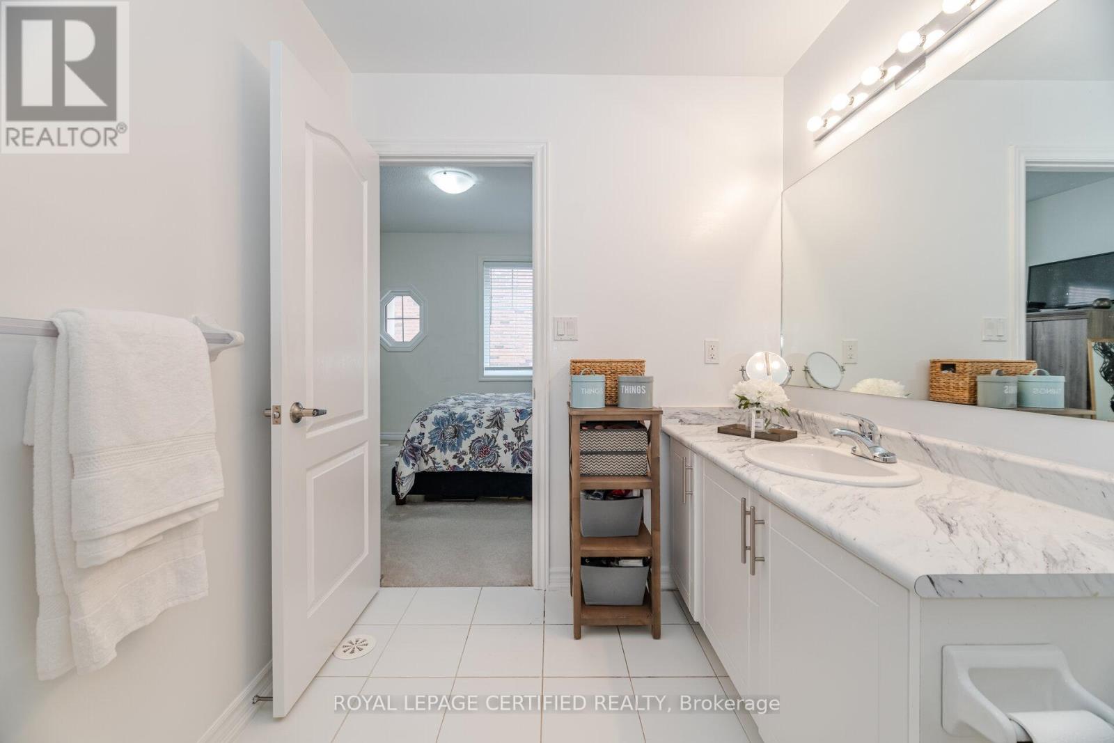 43-01 - 2420 Baronwood Drive, Oakville, Ontario  L6M 0X6 - Photo 37 - W12793060