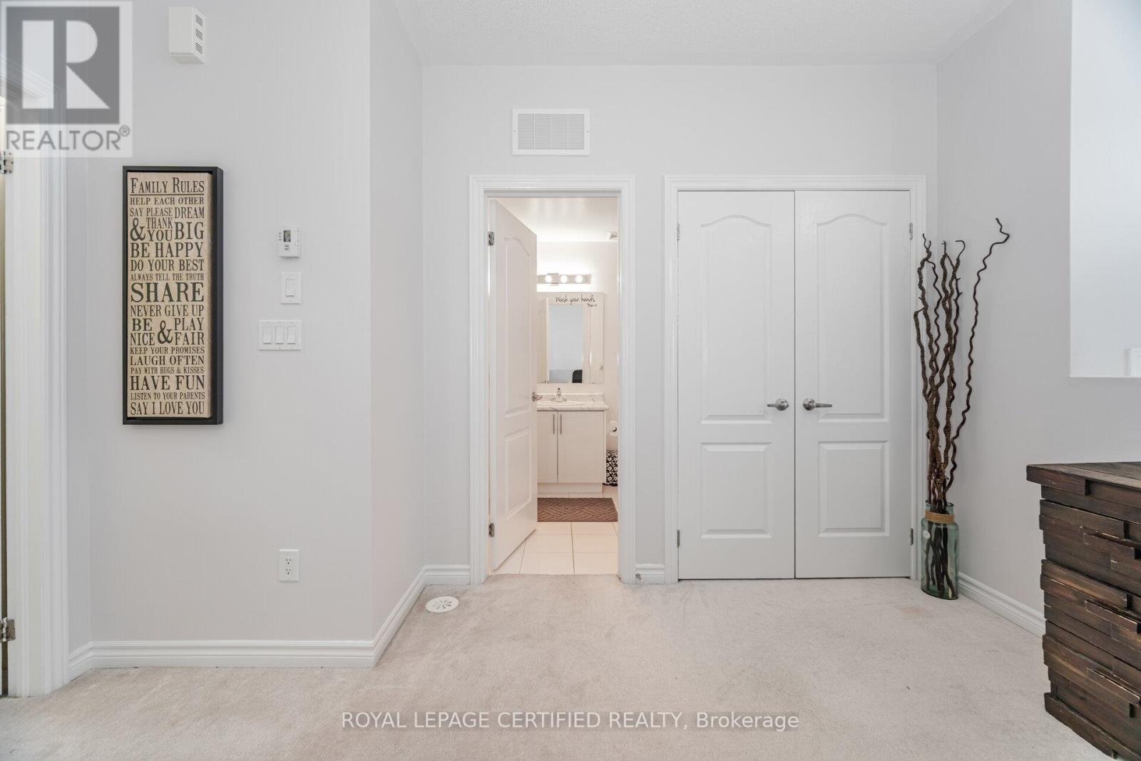 43-01 - 2420 Baronwood Drive, Oakville, Ontario  L6M 0X6 - Photo 38 - W12793060