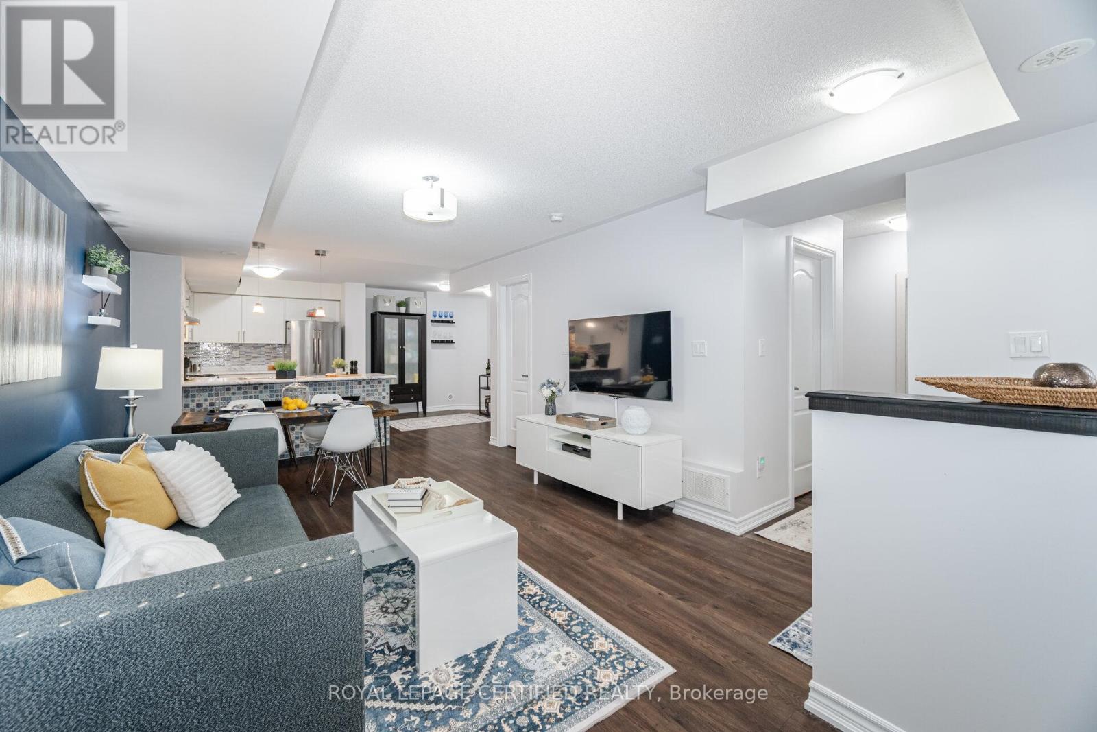 43-01 - 2420 Baronwood Drive, Oakville, Ontario  L6M 0X6 - Photo 8 - W12793060