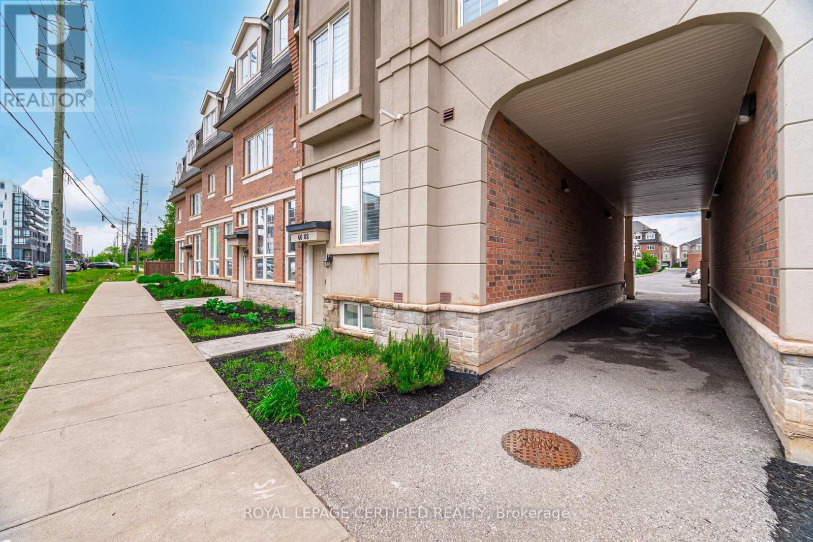 43-01 - 2420 Baronwood Drive, Oakville, Ontario  L6M 0X6 - Photo 45 - W12793060