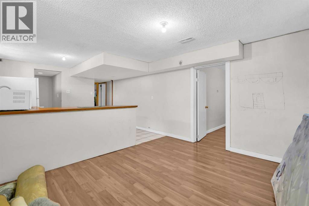 2046 33 Street Se, Calgary, Alberta  T2B 0T9 - Photo 22 - A2286555