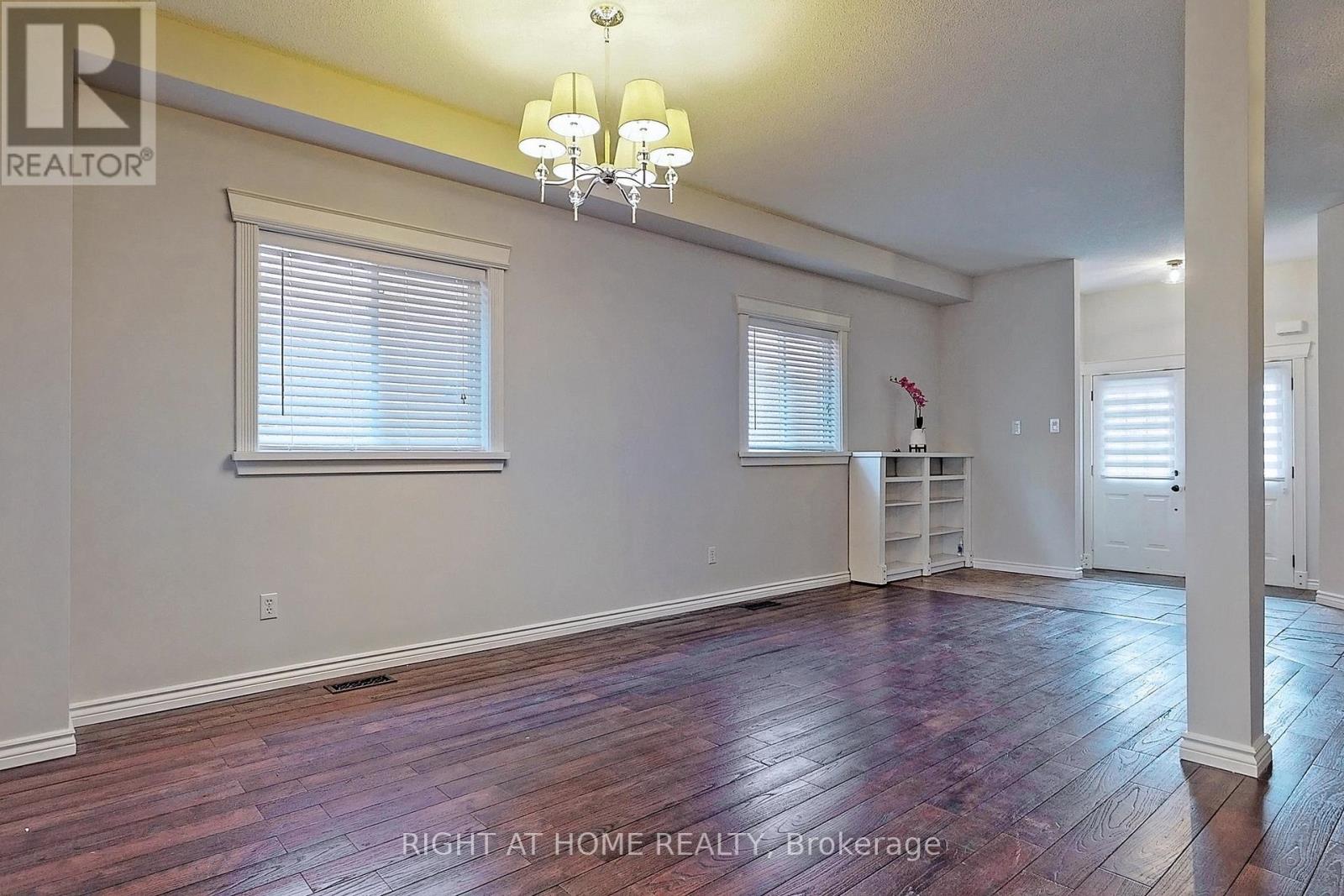 24 Antique Drive, Richmond Hill, Ontario  L4E 3X5 - Photo 3 - N12810178