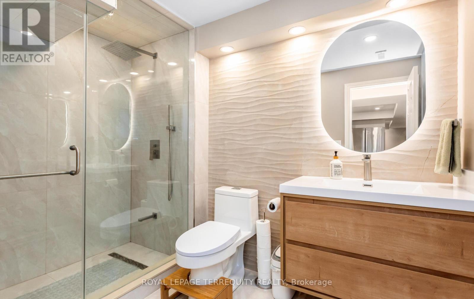 5596 Haddon Hall Road N, Mississauga, Ontario  L5M 5G4 - Photo 40 - W12810162