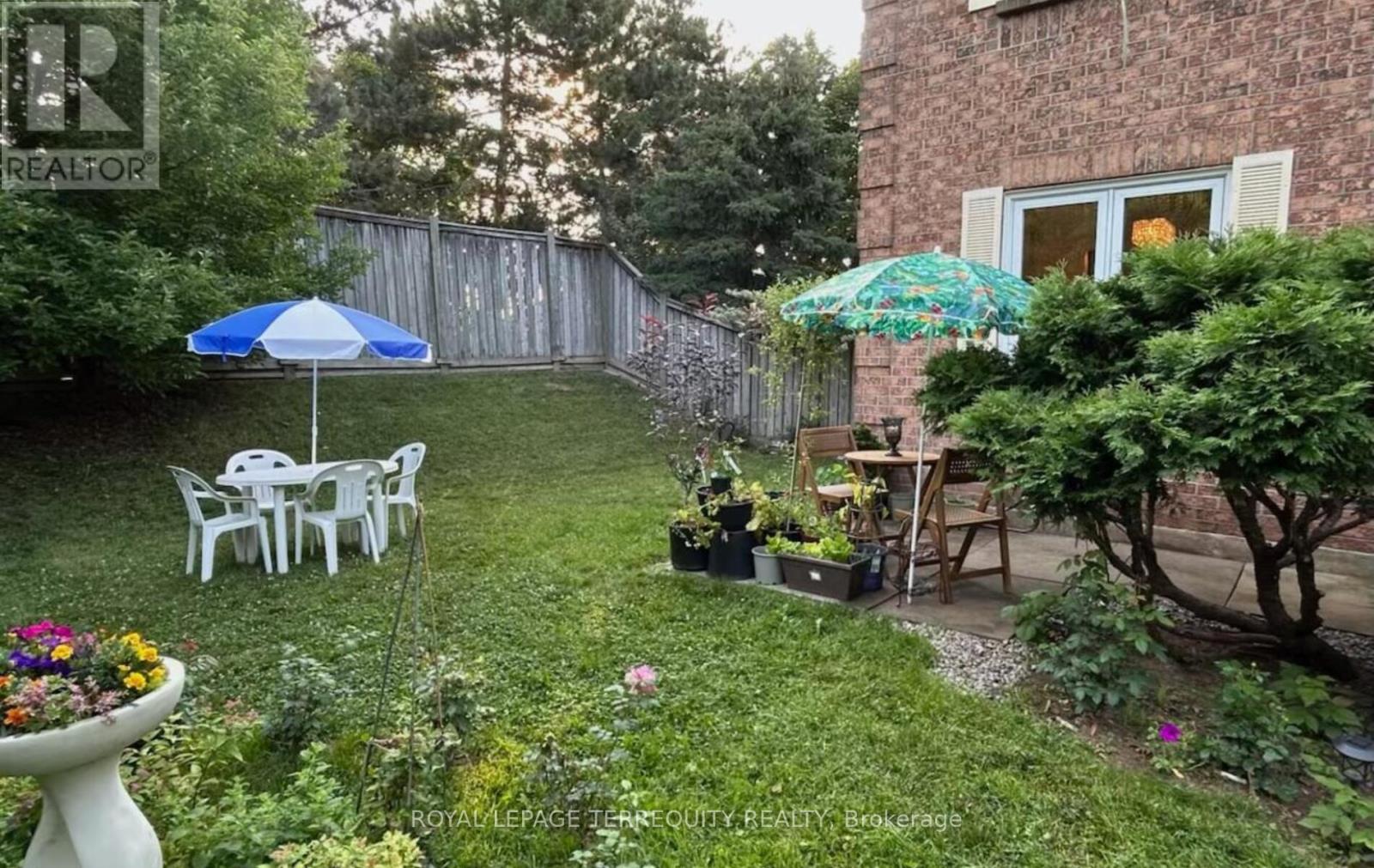 5596 Haddon Hall Road N, Mississauga, Ontario  L5M 5G4 - Photo 49 - W12810162