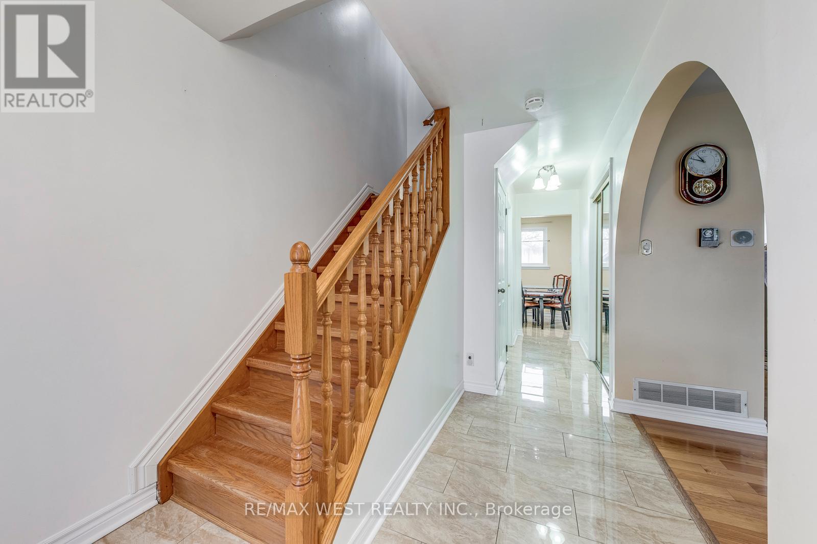 43 Flamingo Crescent, Brampton, Ontario  L6T 2G6 - Photo 22 - W12810166