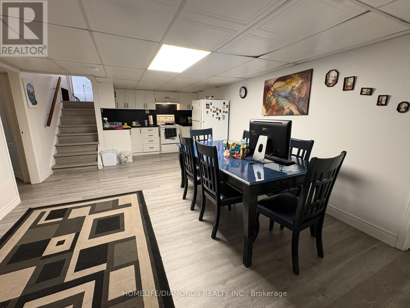 207 Thorold Road, Welland, Ontario  L3C 3V9 - Photo 6 - X12810160