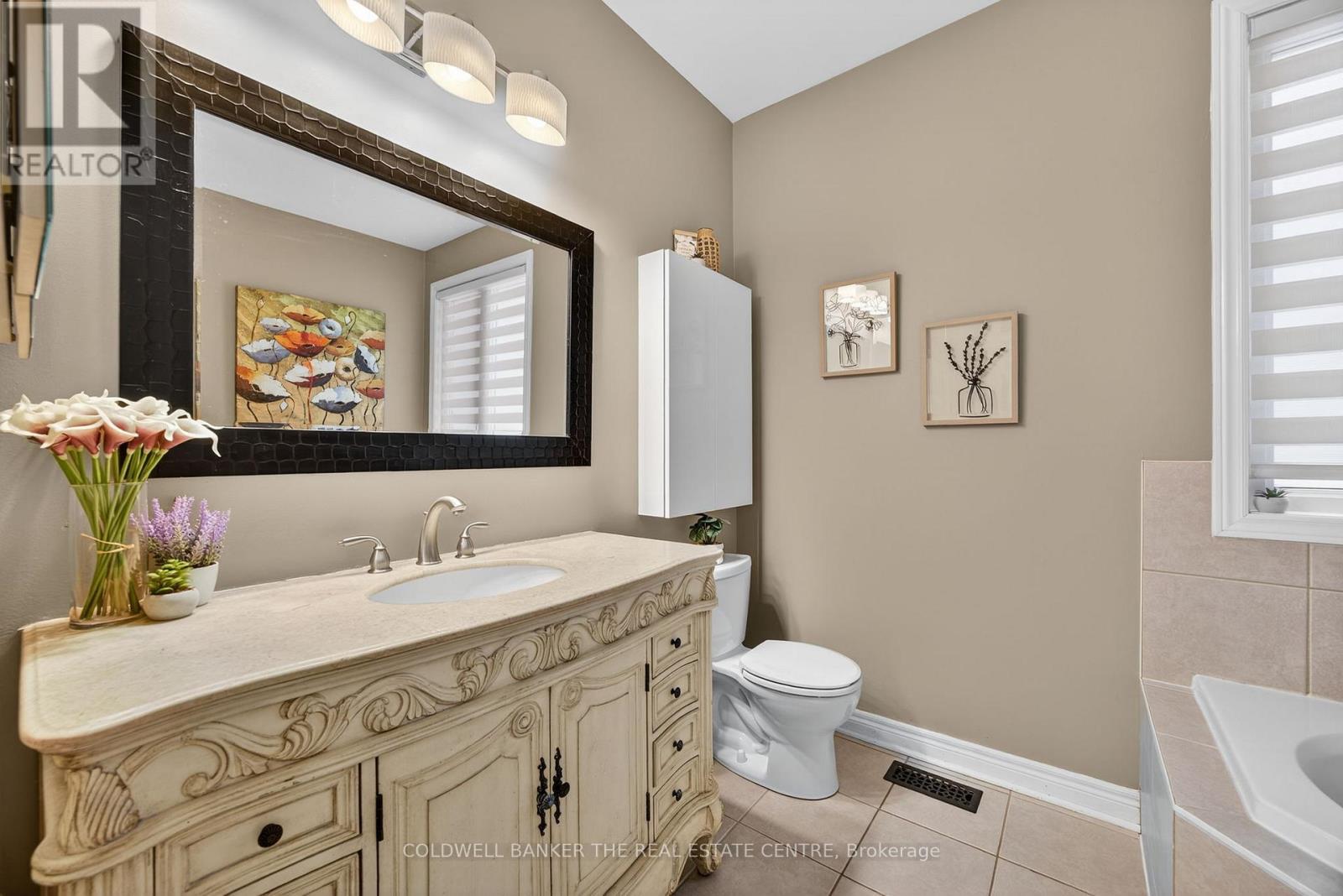 33 Booth Street, Bradford West Gwillimbury, Ontario  L3Z 0A4 - Photo 26 - N12804966