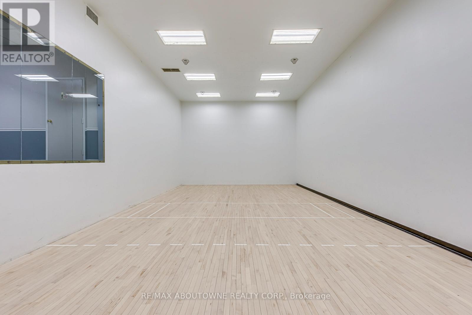 1705 - 1270 Maple Crossing Boulevard, Burlington, Ontario  L7S 2J3 - Photo 38 - W12778024