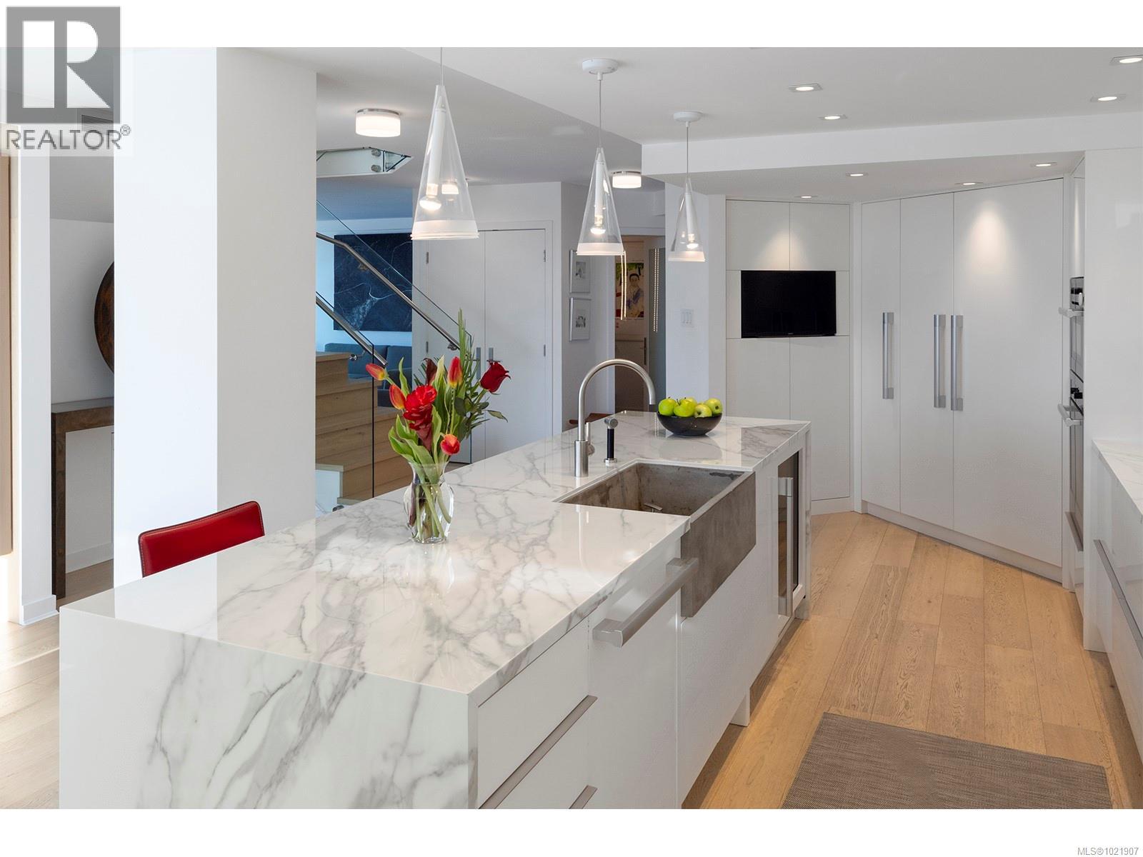 606 1234 Wharf St, Victoria, British Columbia  V8W 3H9 - Photo 10 - 1021907