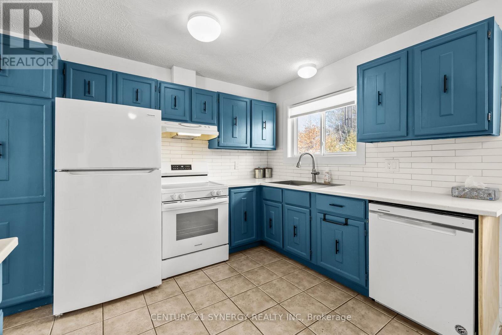 260 County 19 Road, Alfred And Plantagenet, Ontario  K0A 3K0 - Photo 13 - X12772910