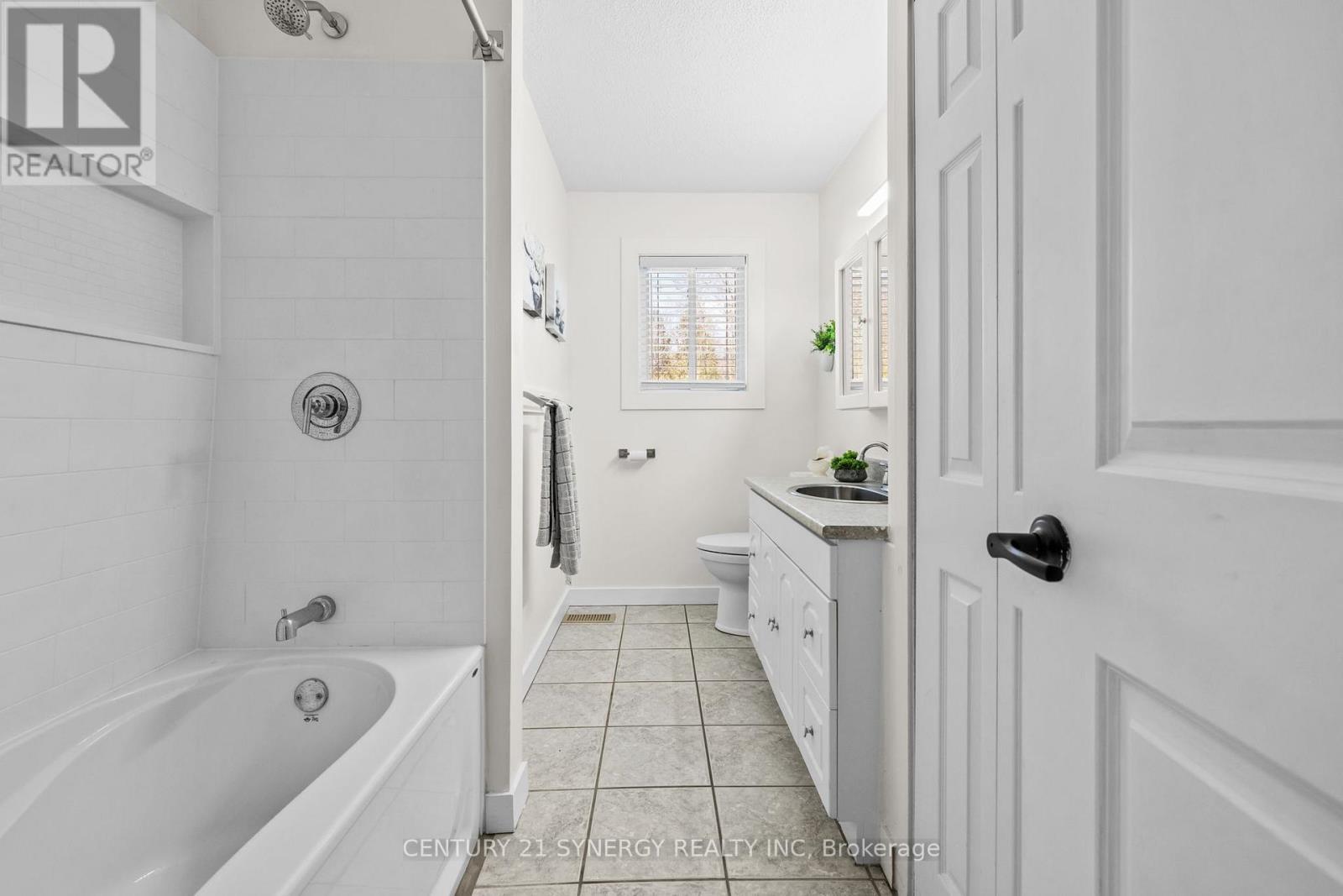 260 County 19 Road, Alfred And Plantagenet, Ontario  K0A 3K0 - Photo 18 - X12772910