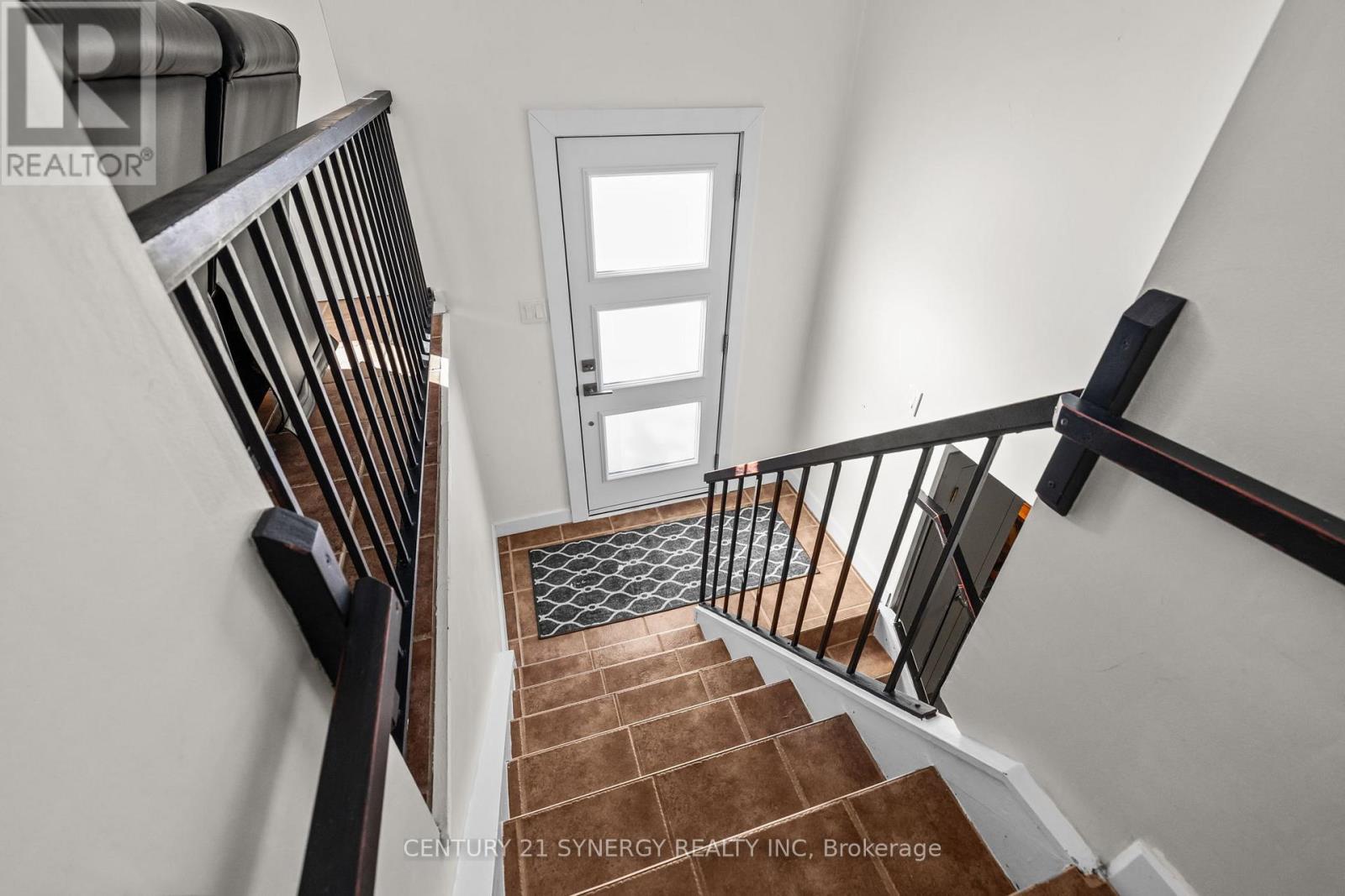 260 County 19 Road, Alfred And Plantagenet, Ontario  K0A 3K0 - Photo 3 - X12772910