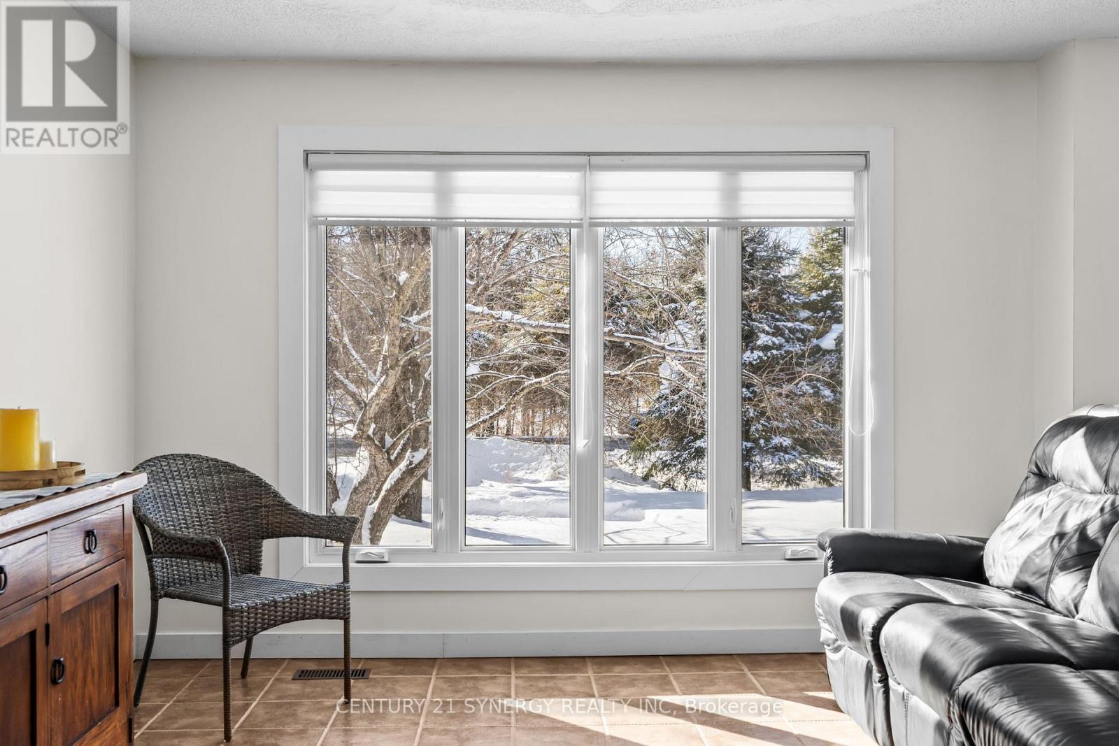 260 County 19 Road, Alfred And Plantagenet, Ontario  K0A 3K0 - Photo 6 - X12772910