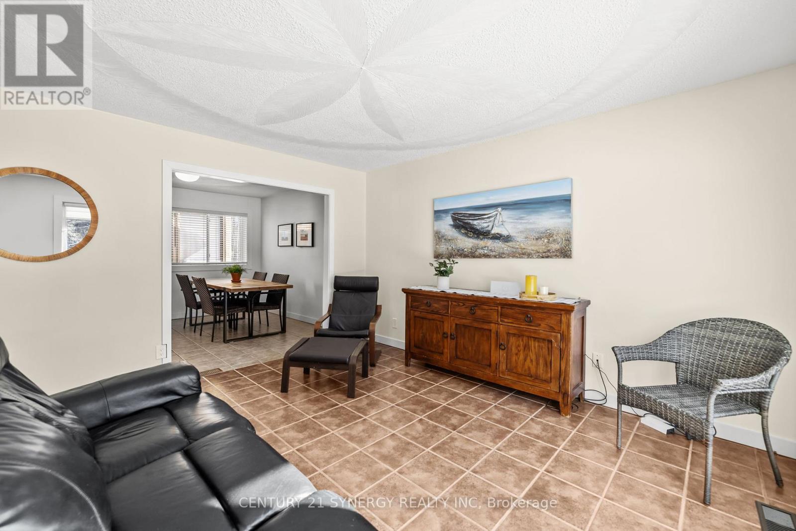 260 County 19 Road, Alfred And Plantagenet, Ontario  K0A 3K0 - Photo 8 - X12772910